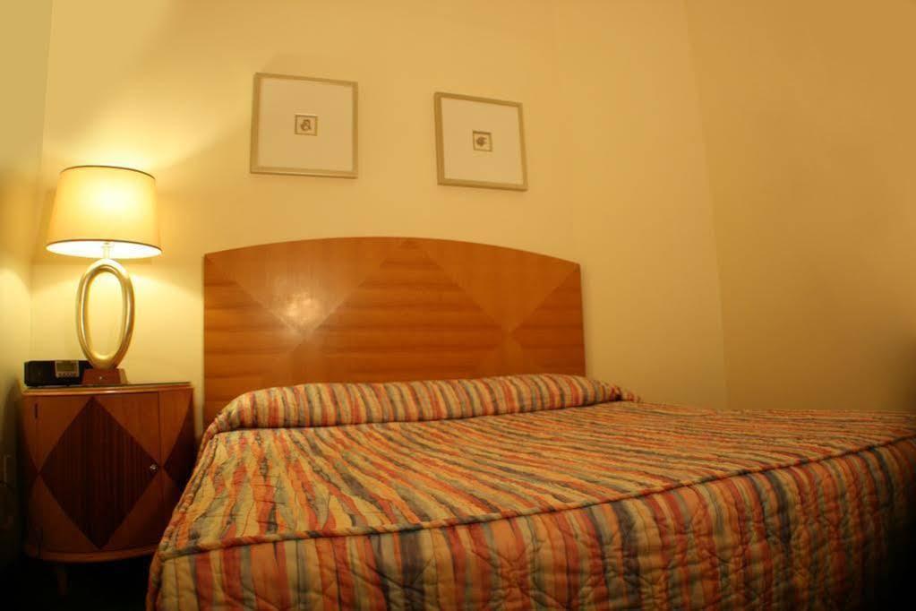 וויילדווד Bolero Resort מראה חיצוני תמונה