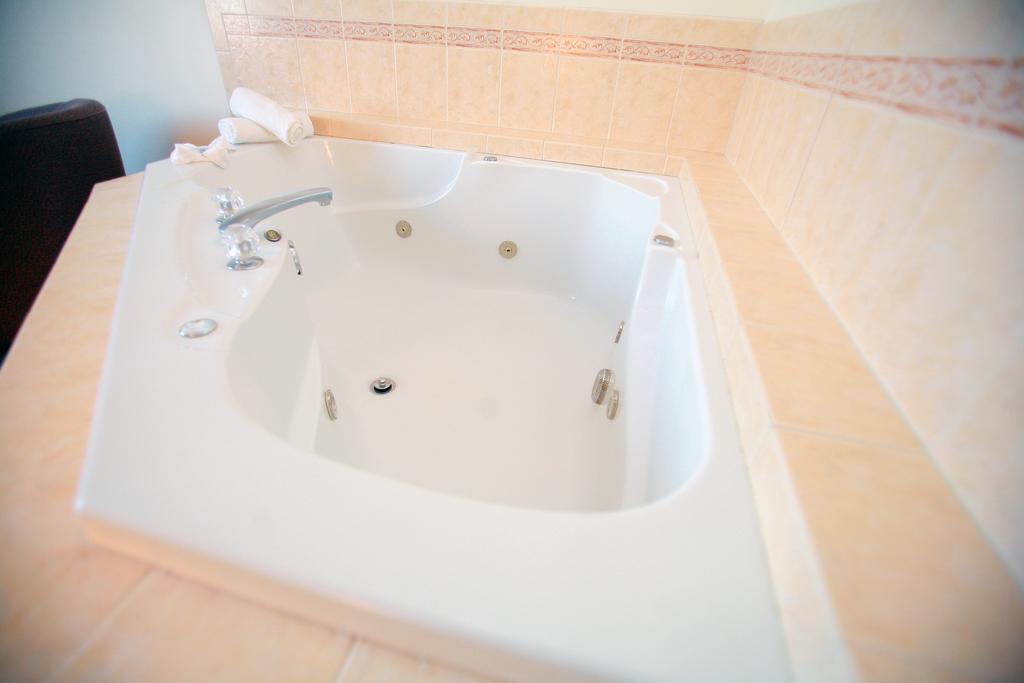וויילדווד Bolero Resort מראה חיצוני תמונה